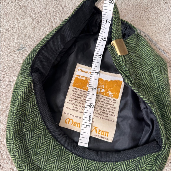 Man of Aran Green Herringbone Cap - Picture 5 of 5